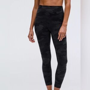 LULULEMON ALIGN BLACK  FORMATION CAMO DEEP COAL 25” LEGGINGS WOMENS SZ 2